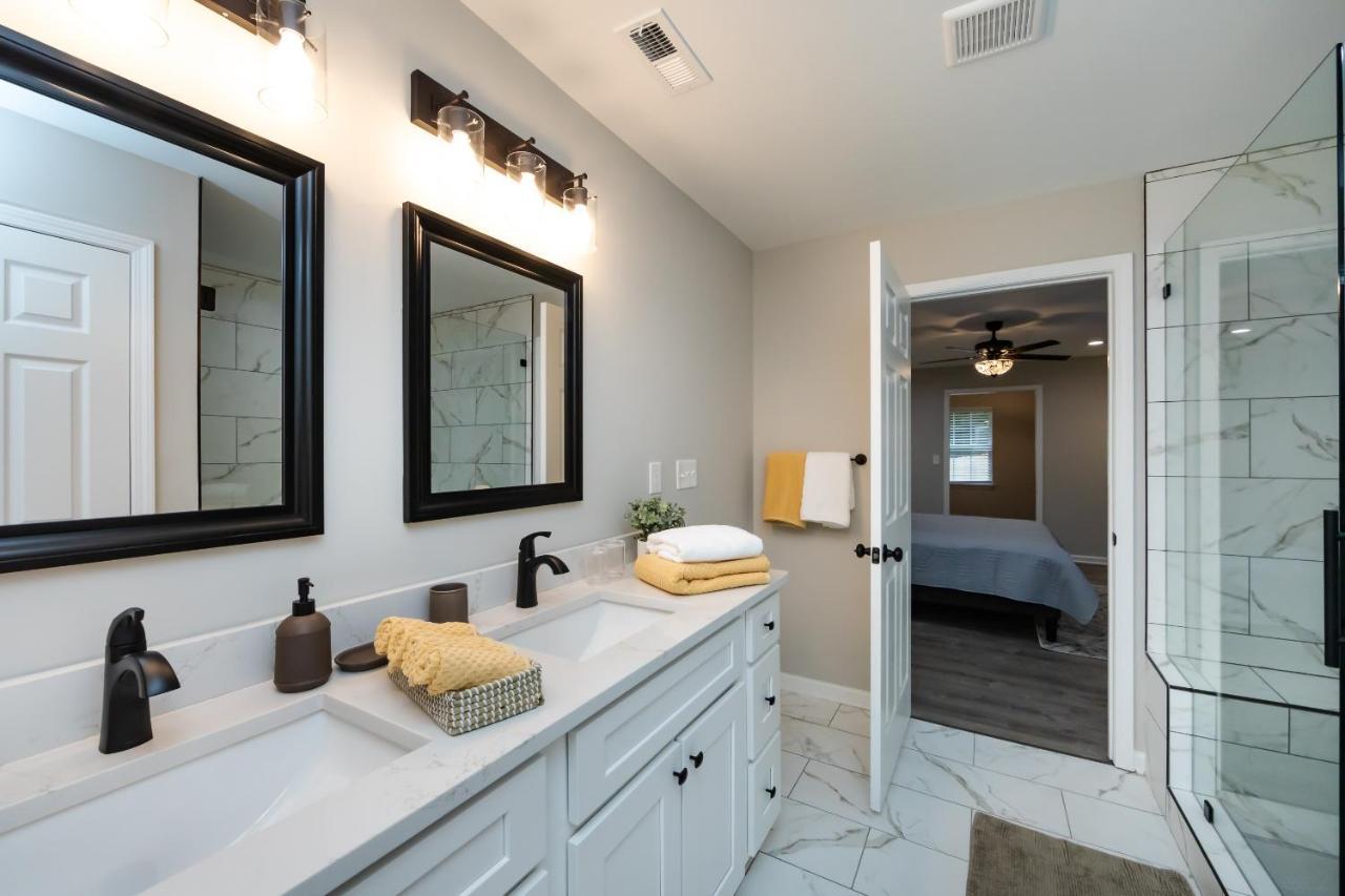 Brandnew Spacious 4 Bedroom House Minutes To Uptown Charlotte Dış mekan fotoğraf